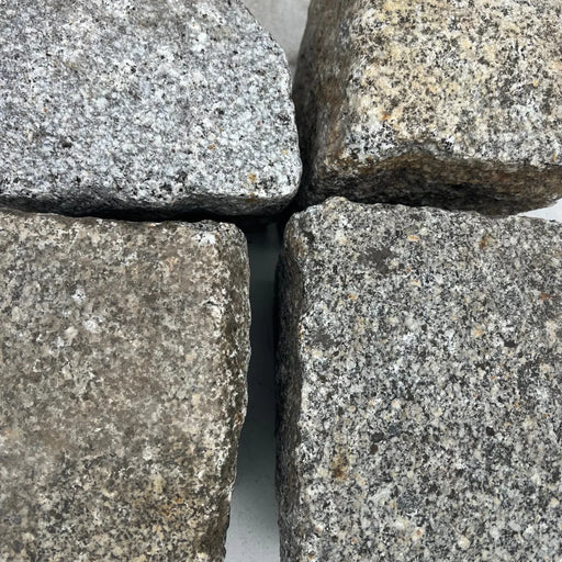 Store grå granit brosten til udendørs belægning – brugte og slidte